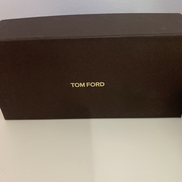 Tom Ford Nikita Sunglasses - Picture 3 of 4